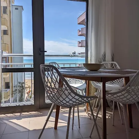 Sea View Apartament *